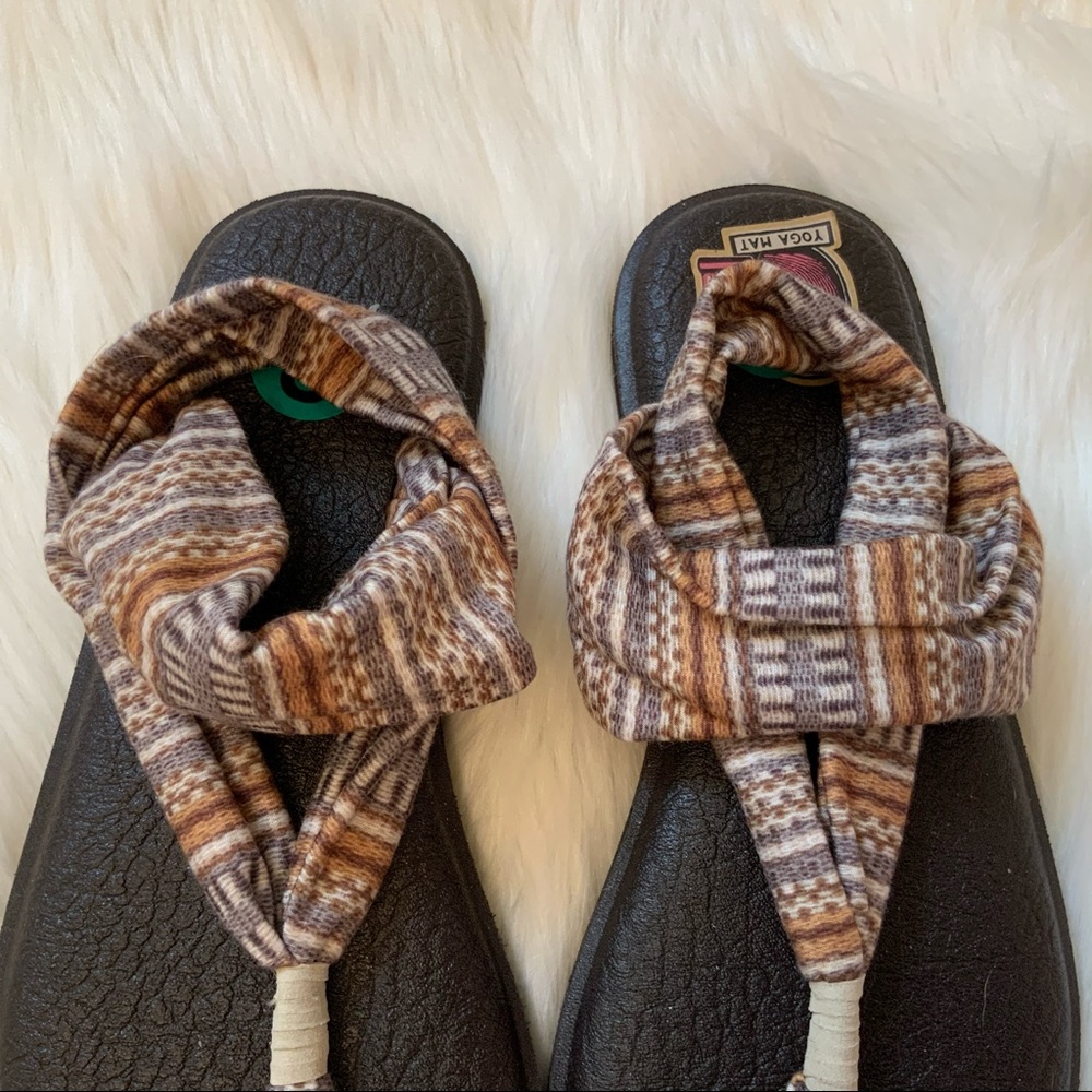 Sanuk Yoga Mat Sandals - Size 8 - Picture 4 of 7
